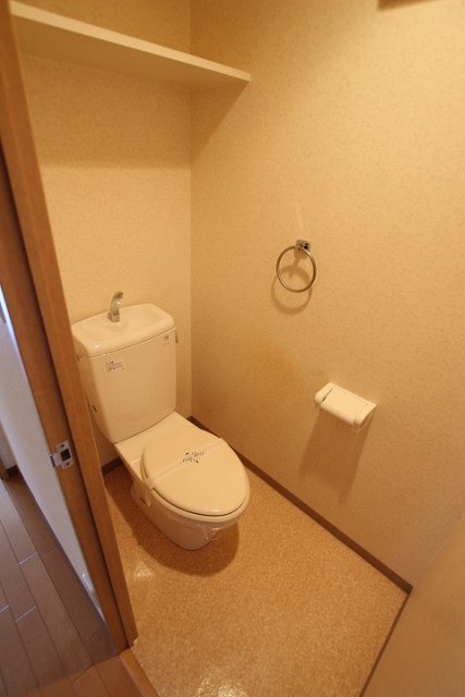 トイレ　同物件別号室