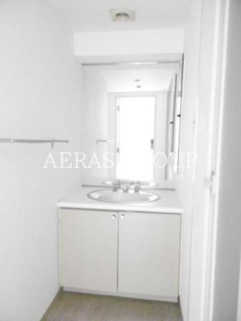 洗面設備　別部屋参考。