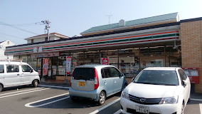 コンビニ　セブン-イレブン 久留米櫛原店（コンビニ）まで643m