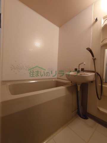 洗面設備　ラ・カーサモモイ