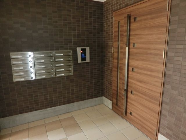 エントランス　こちらから各お部屋へ！