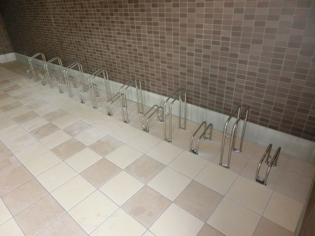 その他共有部分　自転車はこちらへ。