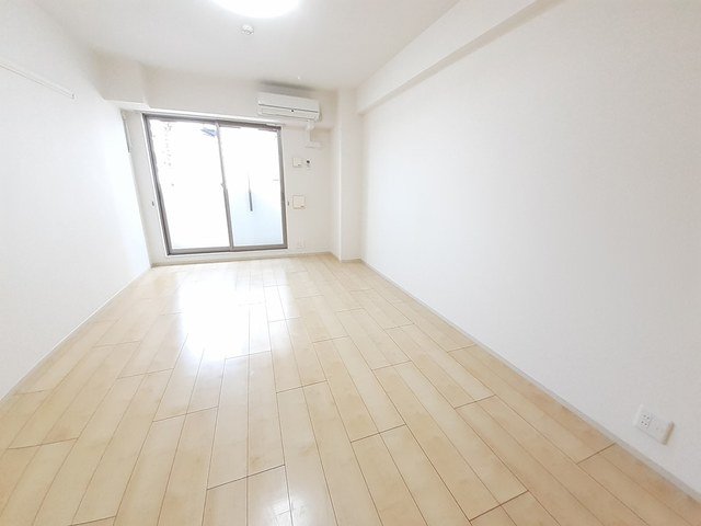 居室・リビング　内装もきれいです