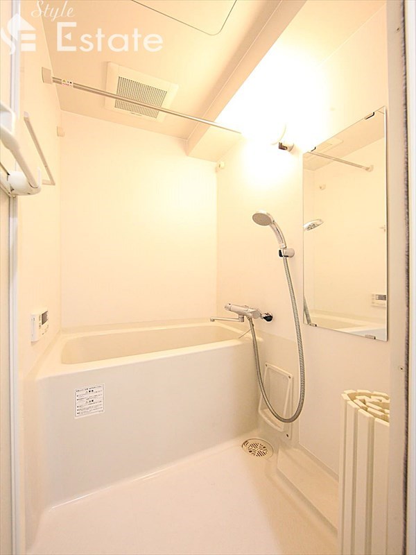 バス・シャワールーム　バスルーム