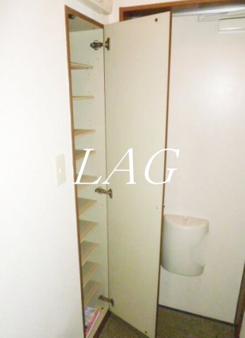 玄関　玄関です。