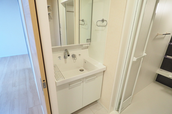 洗面設備　※写真は103号室のもの