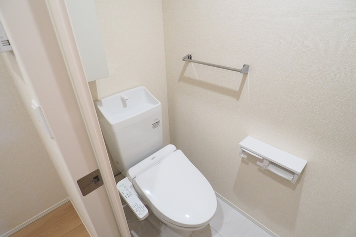 トイレ　※写真は103号室のもの