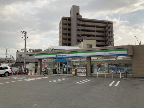 コンビニ　ファミリーマート 東住吉杭全店（コンビニ）まで563m