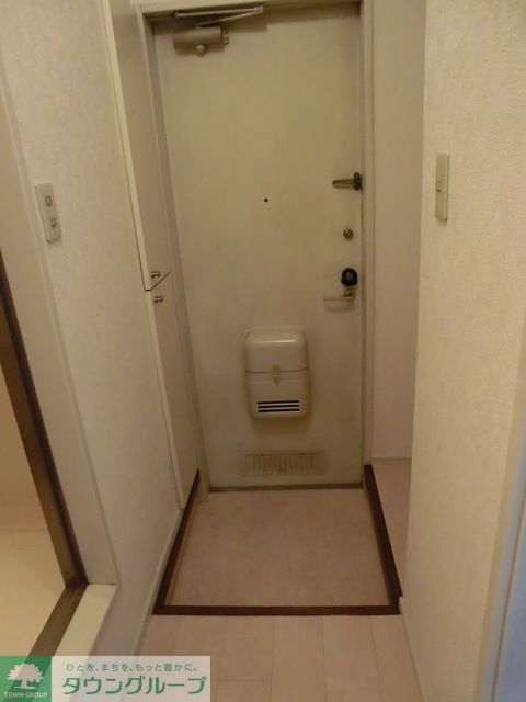 玄関　★お問い合わせはタウンハウジング祖師ヶ谷大蔵店まで★