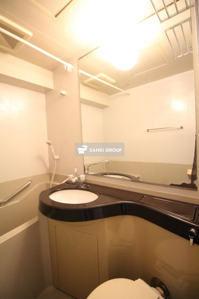 洗面設備　同仕様