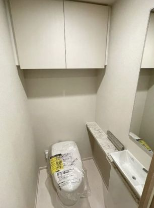 トイレ　別号室参考写真