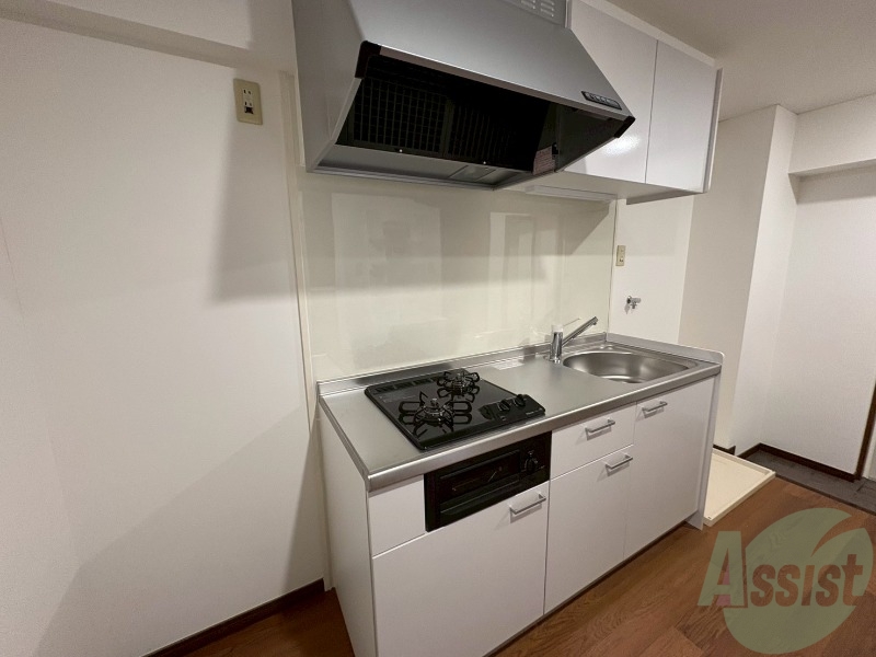 キッチン　キッチン調理台が広いので料理が捗りますね。