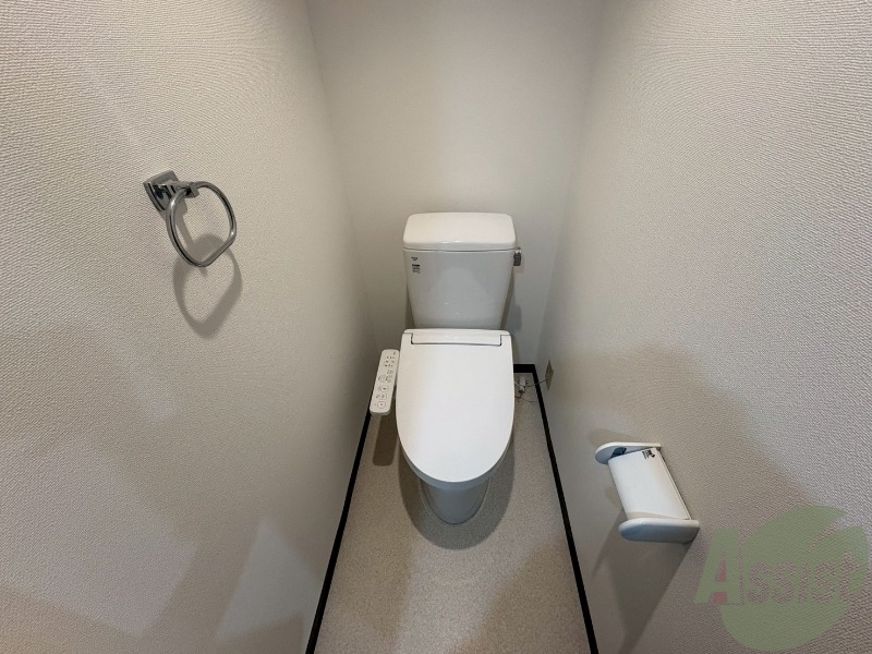 トイレ　トイレにウォシュレットが付いてるのは嬉しいですね。