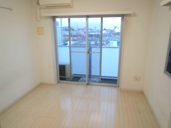 居室・リビング　リビング