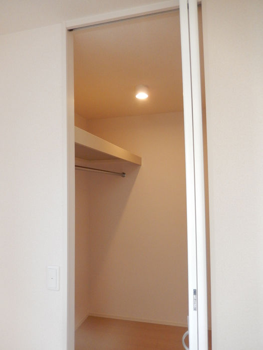 収納　クローゼット内