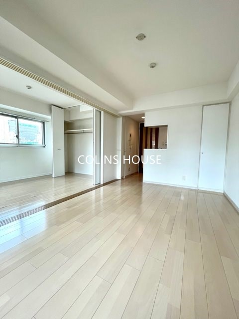 居室・リビング　リノベーション工事前画像