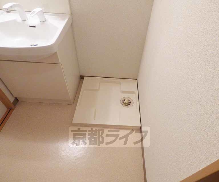 その他設備　洗濯機が置けます。