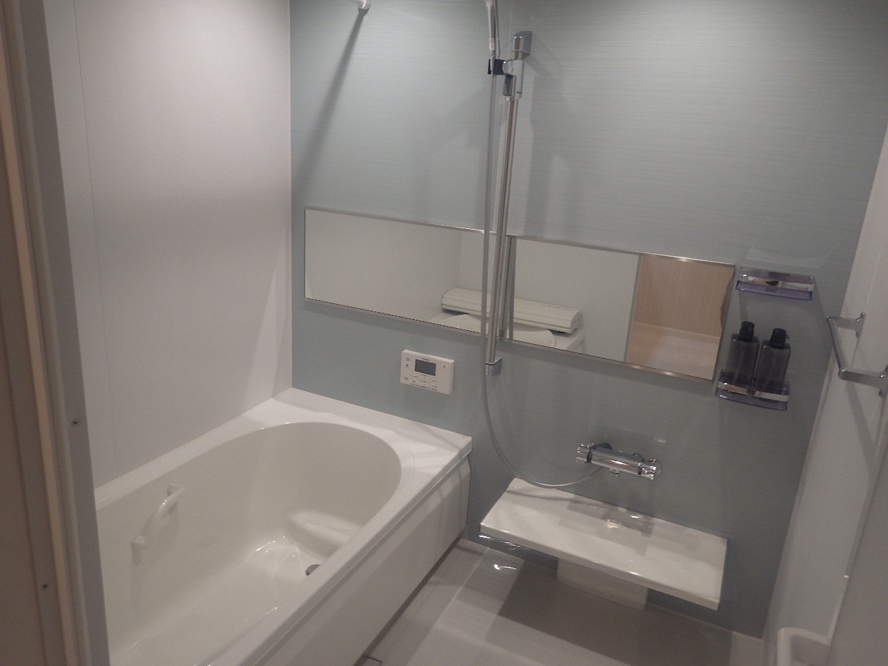 バス・シャワールーム　※同タイプの内観※