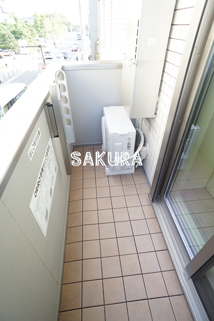 バルコニー　暖かな日差しのふりそそぐバルコニー♪