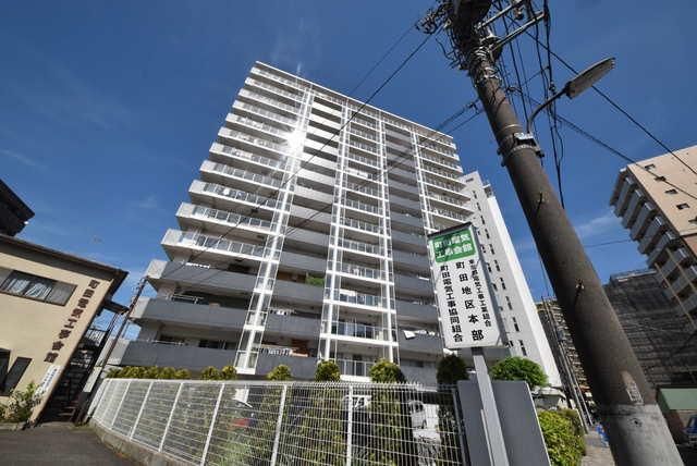 建物外観　★　日当たりのいい建物です　★