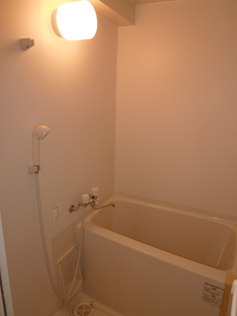 バス・シャワールーム　きれいなお風呂です