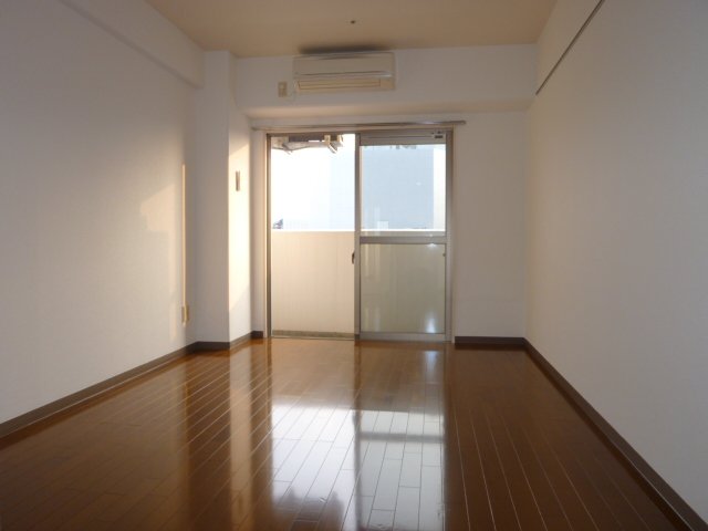 居室・リビング　使いやすい居間です