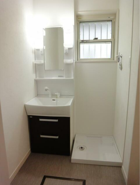 洗面設備　同仕様