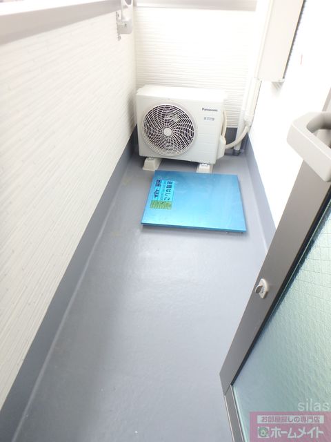 バルコニー　同施工会社・同型モデルの室内です。（参考写真・イメージ写真）