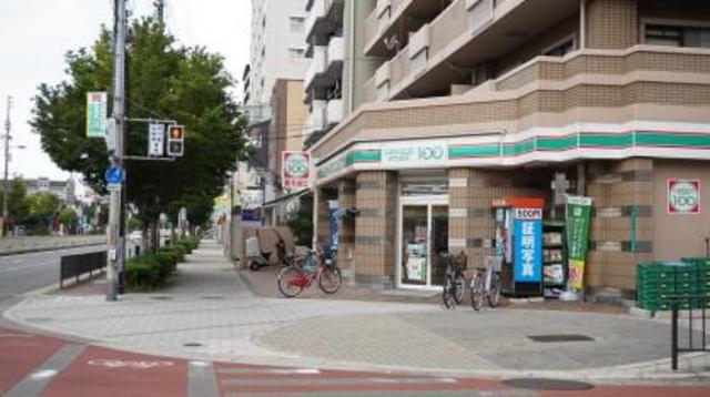 コンビニ　ローソンストア100平野背戸口店（コンビニ）まで455m