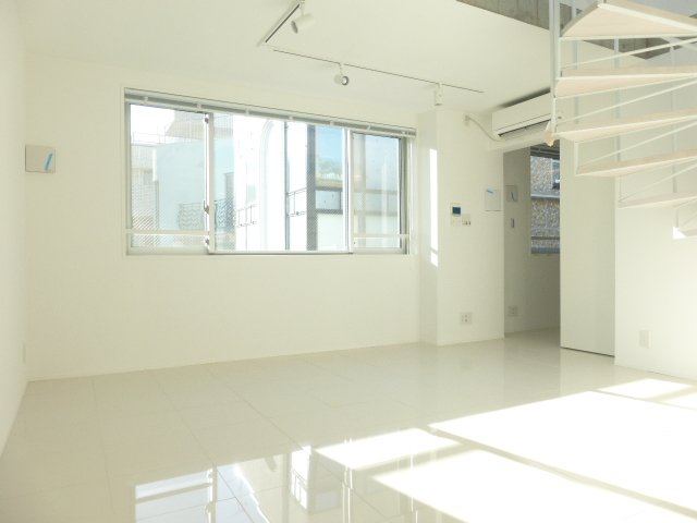 居室・リビング　居室