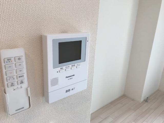 セキュリティ　カメラ付インターホン（イメージ）