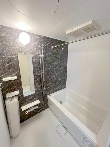 バス・シャワールーム　お風呂で日々の疲れを落としましょう