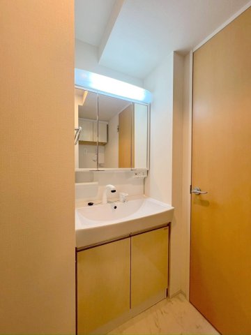 洗面設備　忙しい朝には欠かせない洗面所です