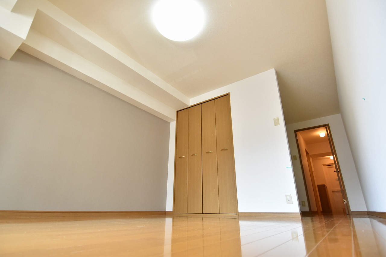 居室・リビング　南向きで明るいお部屋です