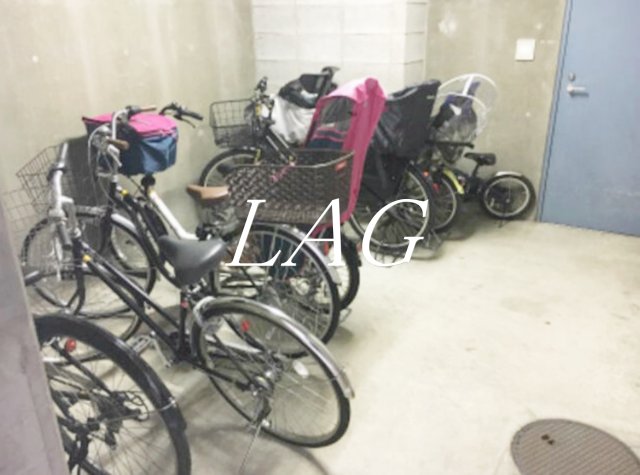 その他共有部分　駐輪場です。