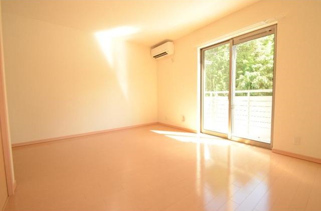 その他設備　室内エアコン付き♪充実した室内設備♪