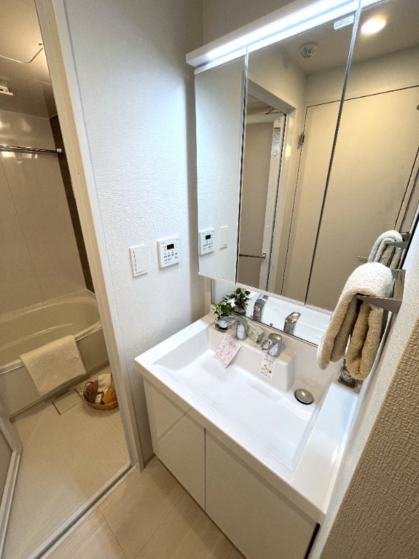 洗面設備　同一仕様写真(モデルルーム)