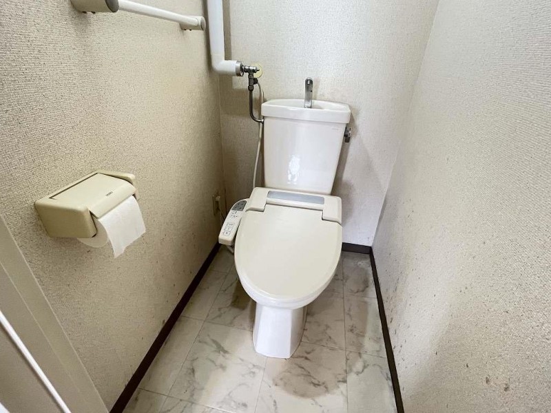 トイレ　トイレ