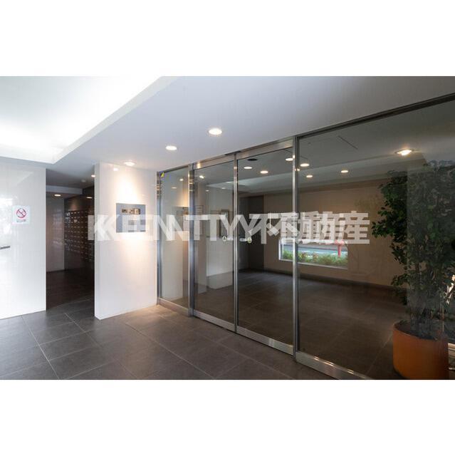 ロビー　落ち着いたロビーです