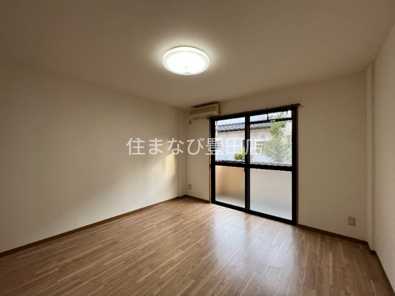 居室・リビング　同型タイプ