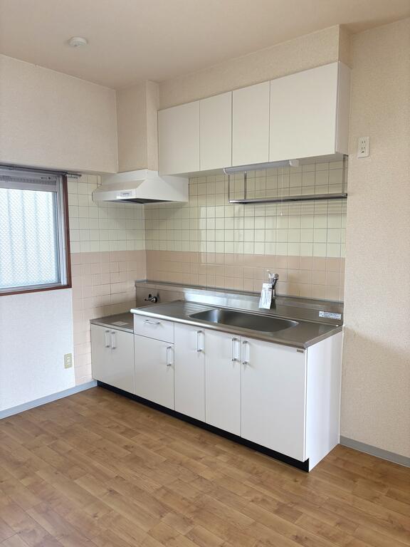 キッチン　ＬＤＫ１０帖