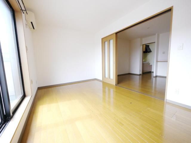 居室・リビング　明るい室内です♪