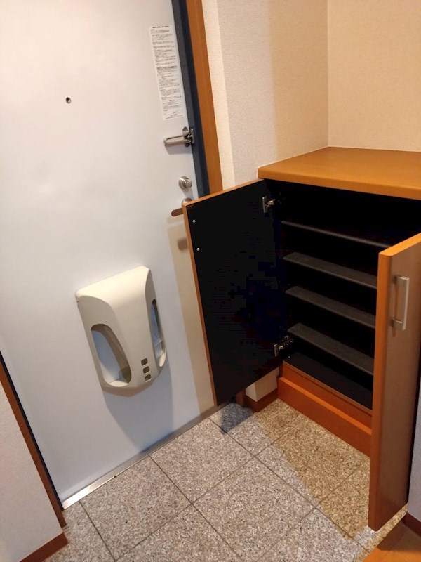 収納　シューズボックス