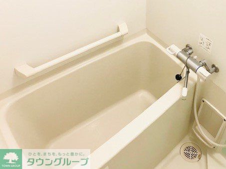 バス・シャワールーム　別室参照　現状優先1Ｆのみ手すり付き