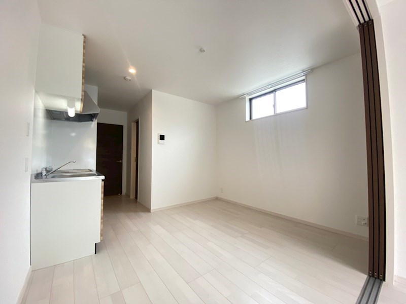 居室・リビング　こちらのリビングで趣味の時間をお楽しみください