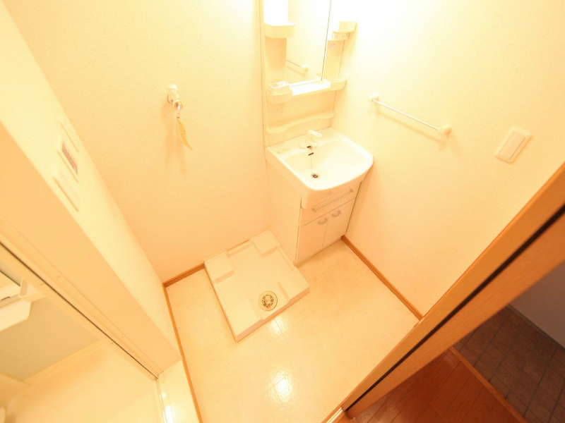 洗面設備　脱衣所　独立洗面台　収納スペース有