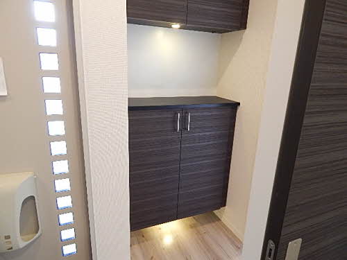 玄関　シューズボックス付きの玄関です☆