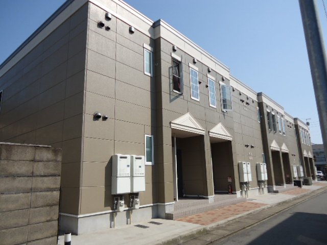 建物外観　外観写真（昼）