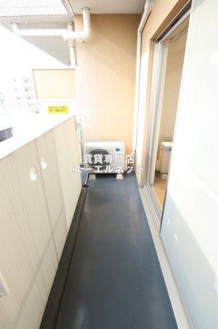 バルコニー　バルコニー付きで採光＆風通し良好！