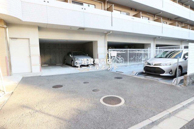 駐車場　敷地内駐車場あり◎